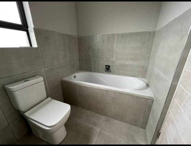 2 BEDROOM APARTMENT FOR SALE IN TABLE VIEW